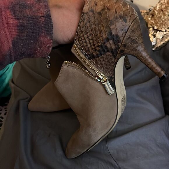 MICHAEL KORS Dawson suede & snakeskin leather  BOOTIES/boots/shoes/heels 9M - Picture 7 of 8